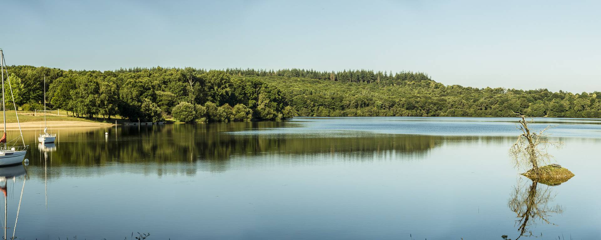 Destination Coeur de Bretagne - Kalon Breizh - Lac de Guerlédan ©YannickDerennes